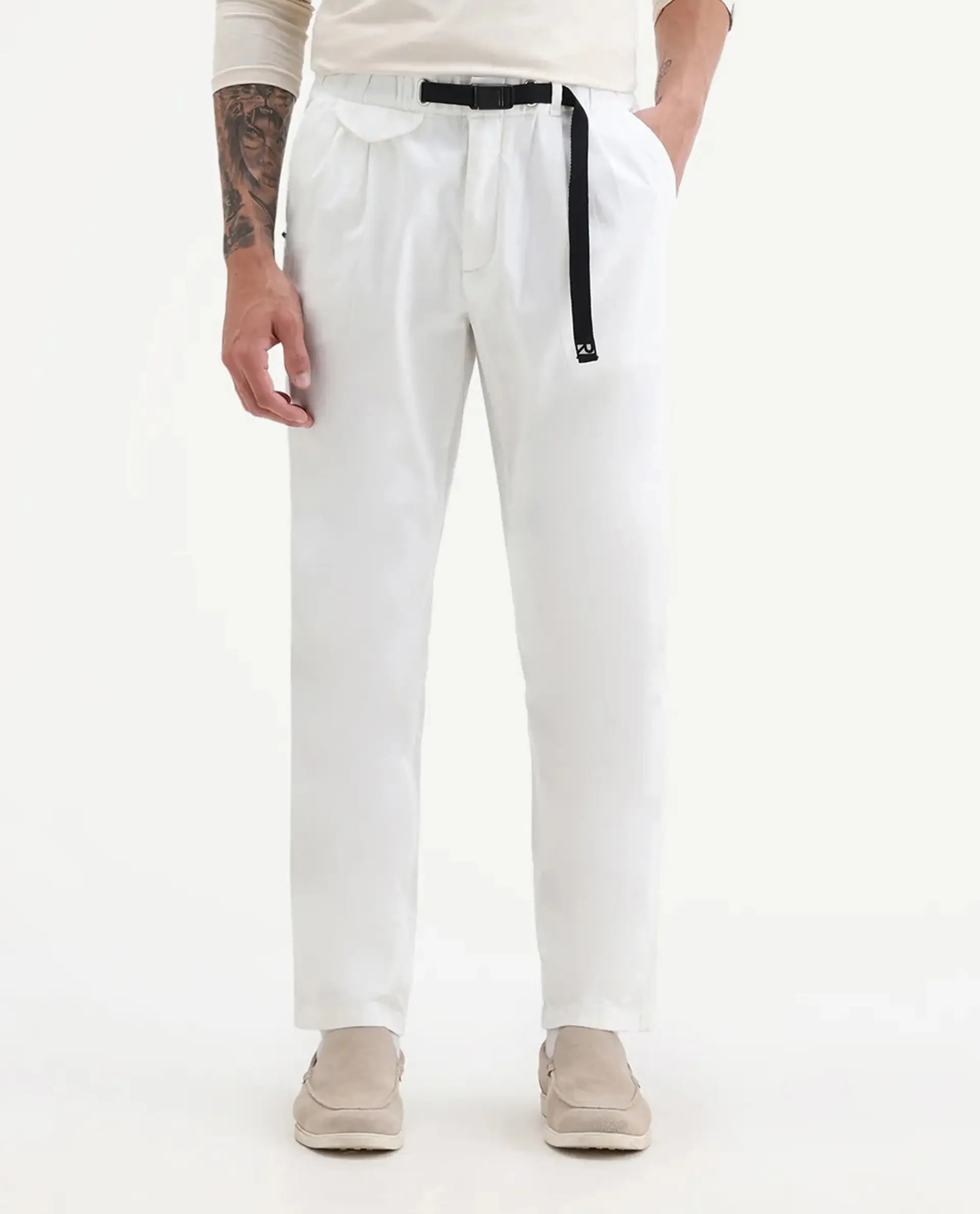 Rare Rabbit Men's Yocko White Cotton Blend Plain Baggy Fit Trouser - Image 8