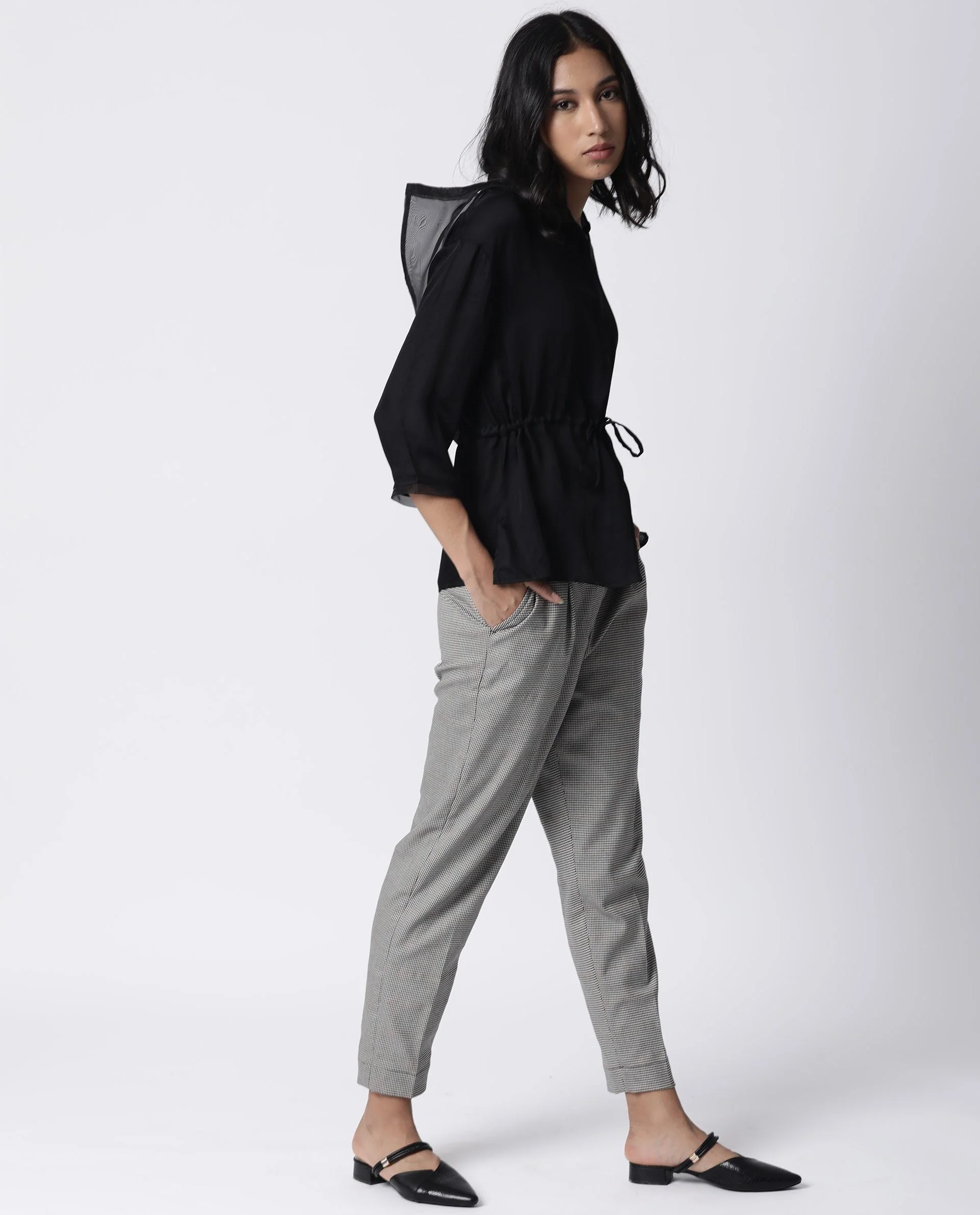Rareism Women's Yoda Black Top - Image 3