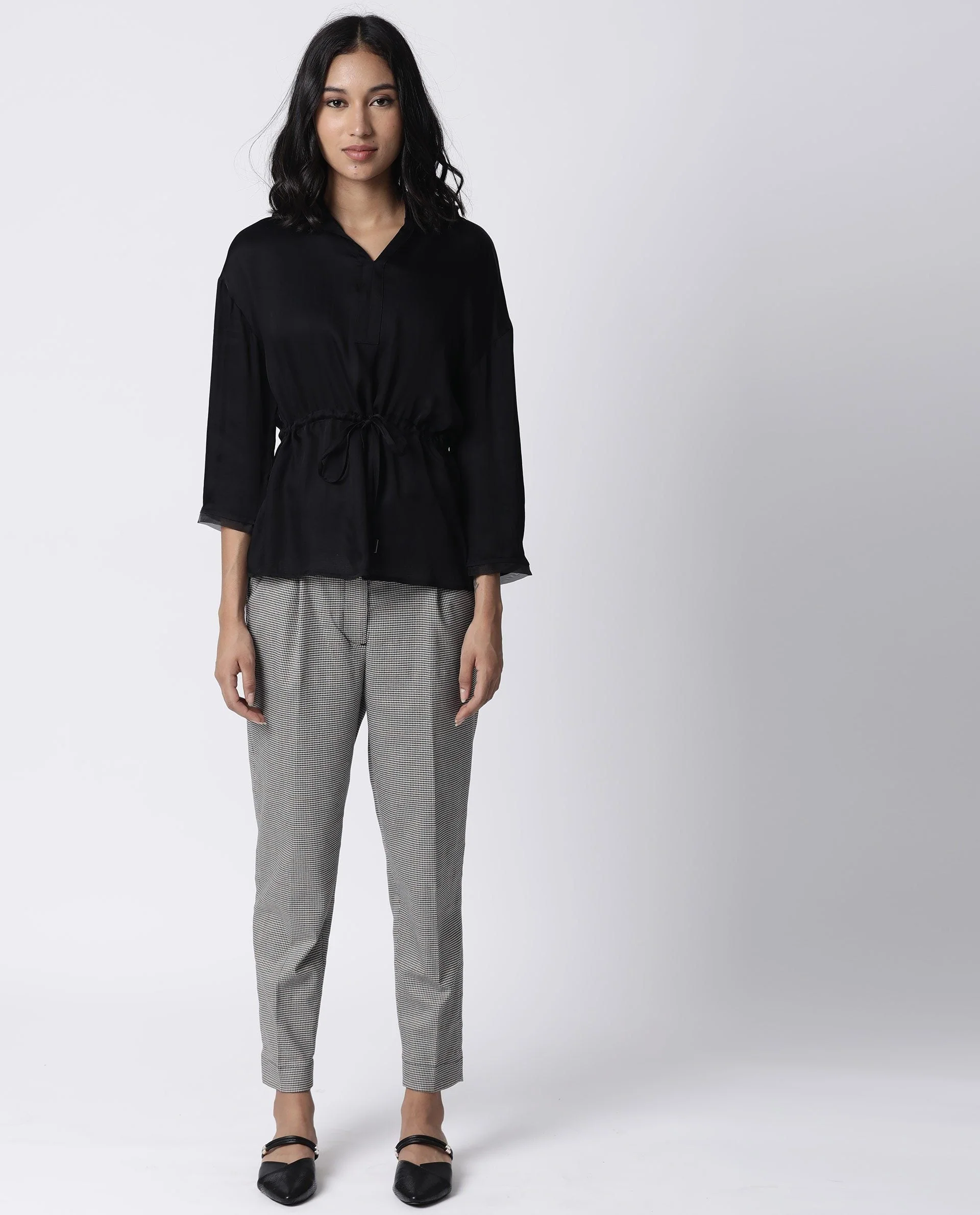 Rareism Women's Yoda Black Top - Image 4
