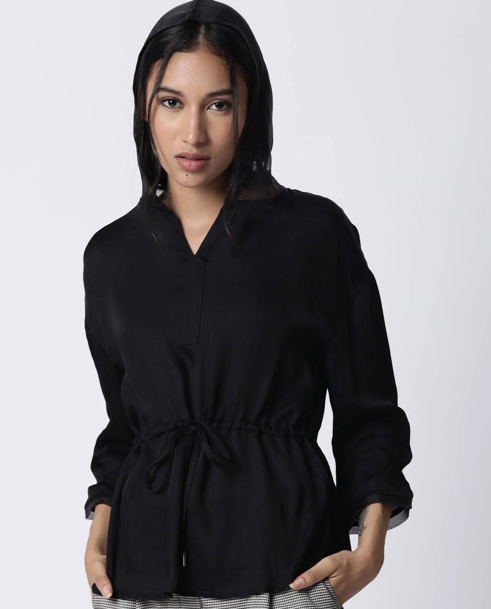 Rareism Women's Yoda Black Top - Image 5