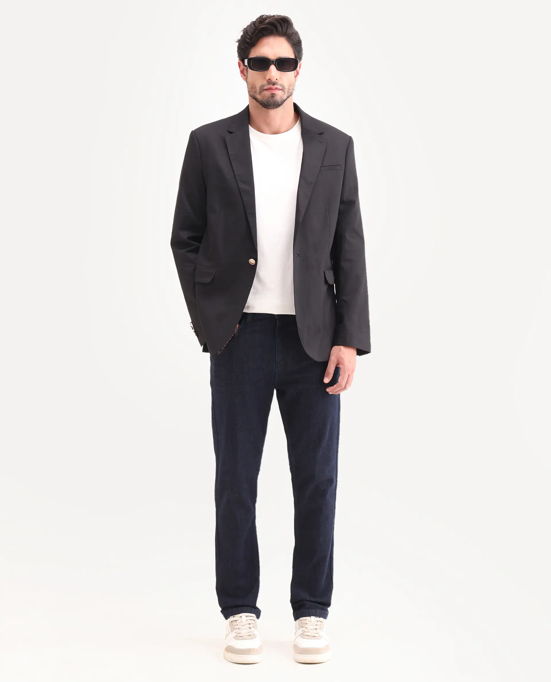 Rare Rabbit Men's Yukto K Dark Navy Cotton Blend Fabric Shank And Zipper Kurt Carrot Plain Jeans