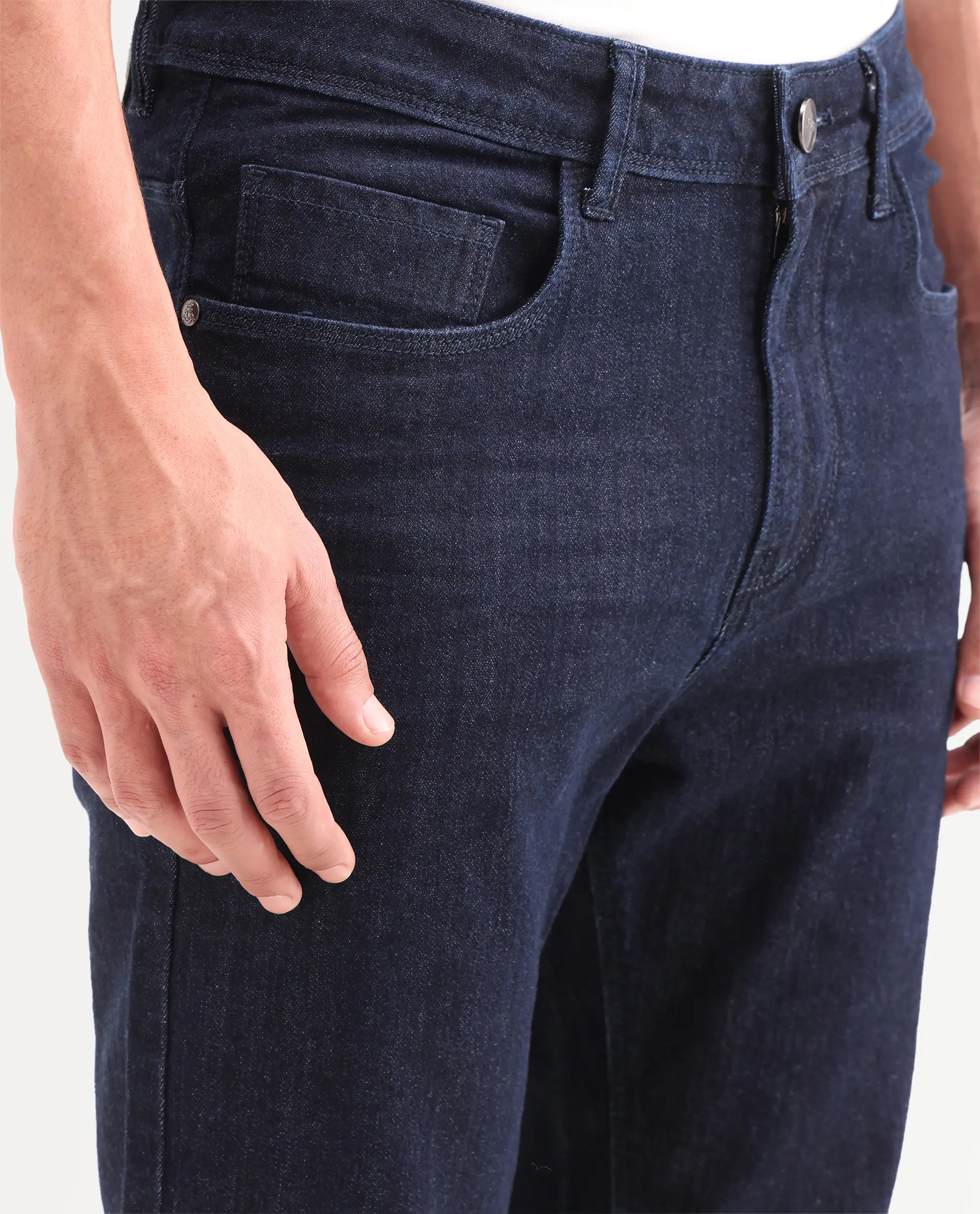 Rare Rabbit Men's Yukto K Dark Navy Cotton Blend Fabric Shank And Zipper Kurt Carrot Plain Jeans - Image 3