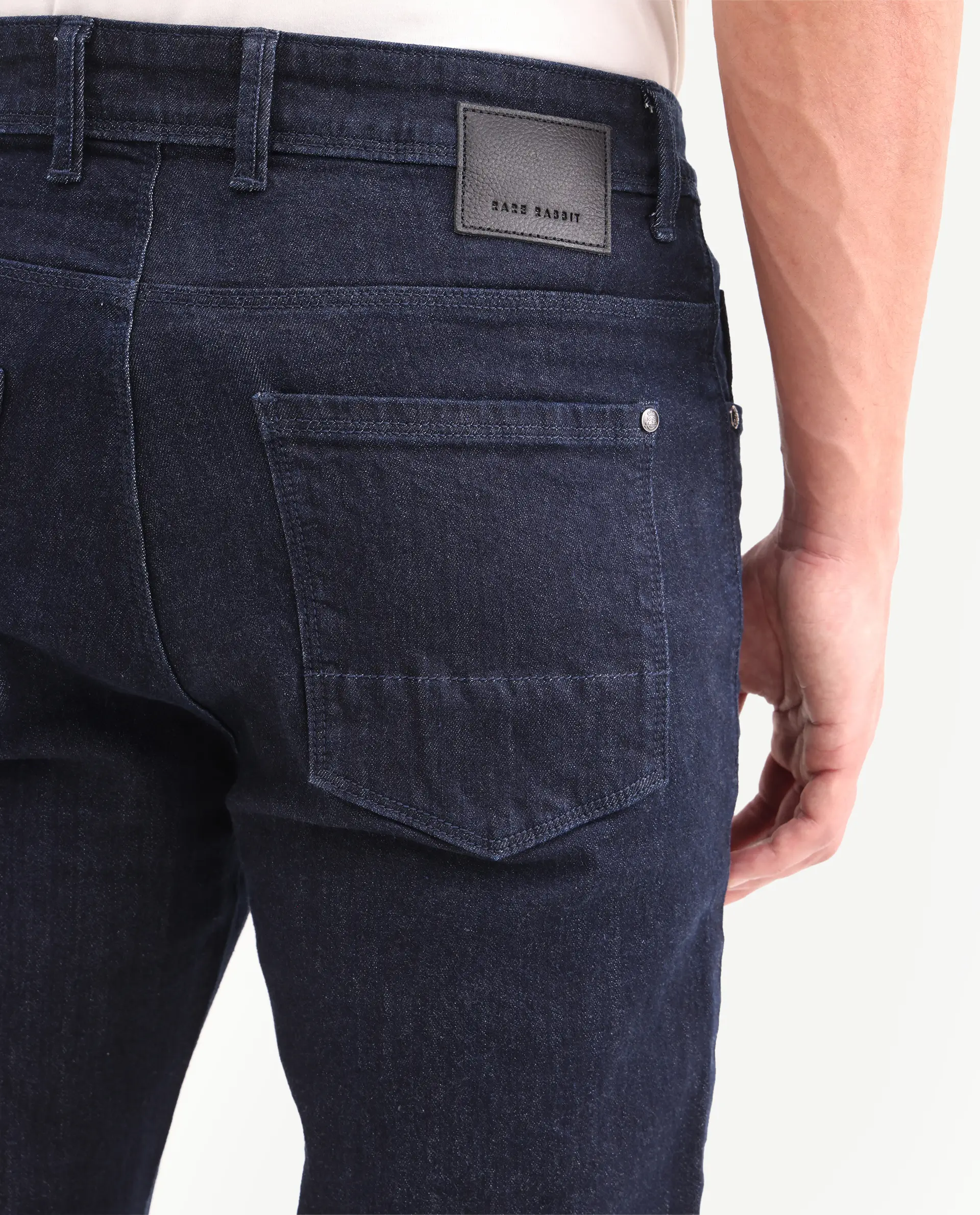 Rare Rabbit Men's Yukto K Dark Navy Cotton Blend Fabric Shank And Zipper Kurt Carrot Plain Jeans - Image 7
