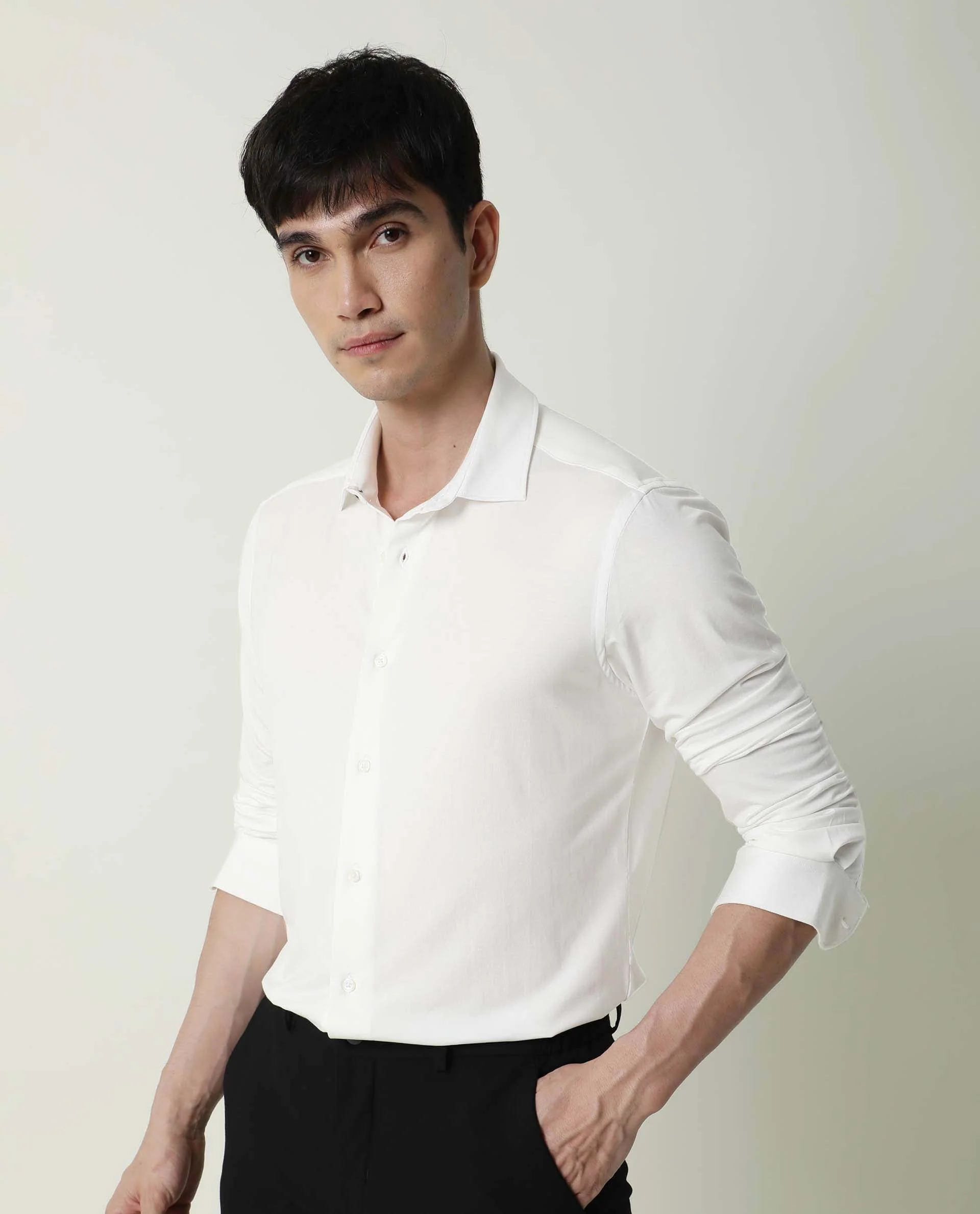 Rare Rabbit Men's Zac White Rayon Plain Tailored Fit Full Sleeve Collared Shirt - Image 2