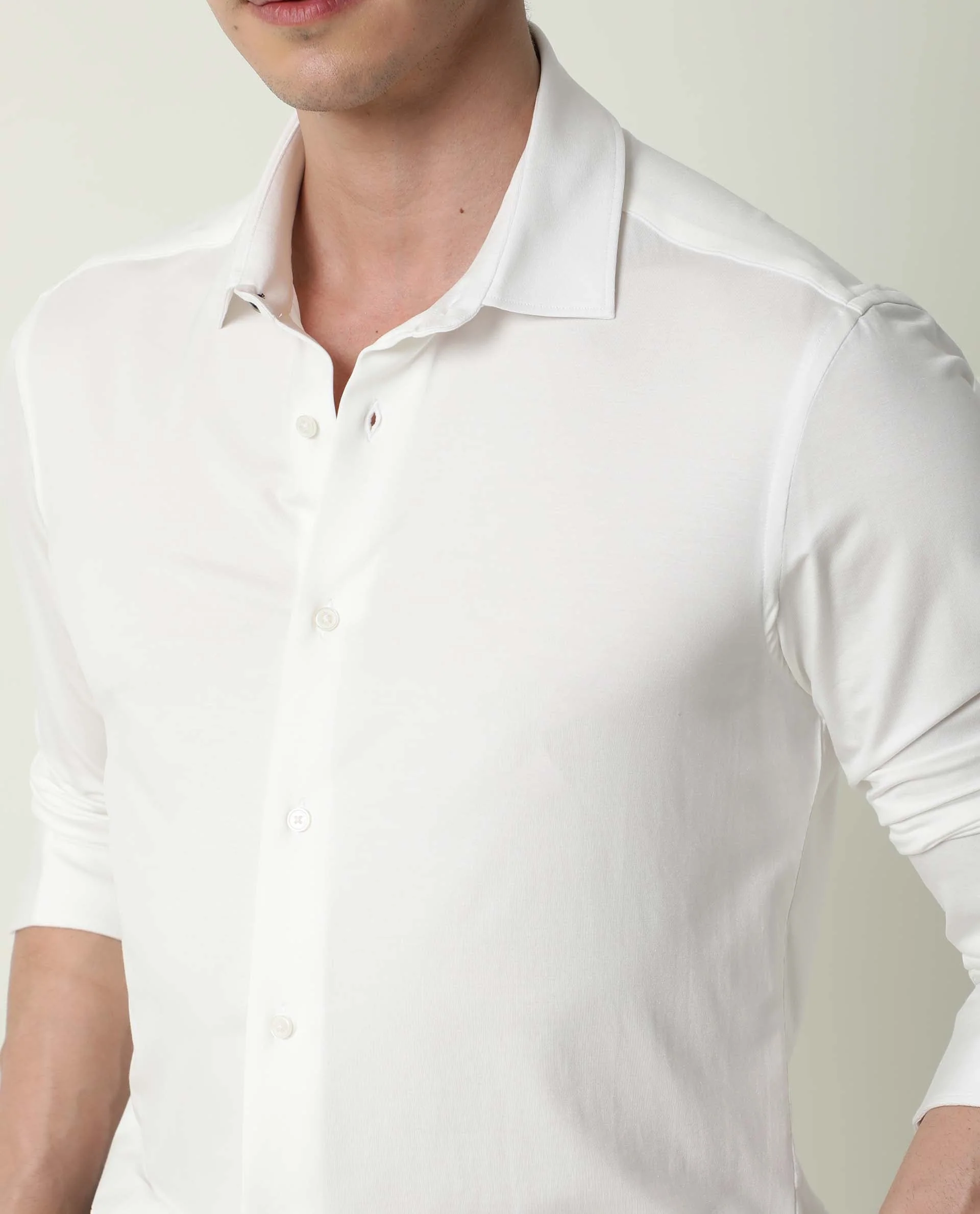 Rare Rabbit Men's Zac White Rayon Plain Tailored Fit Full Sleeve Collared Shirt - Image 4