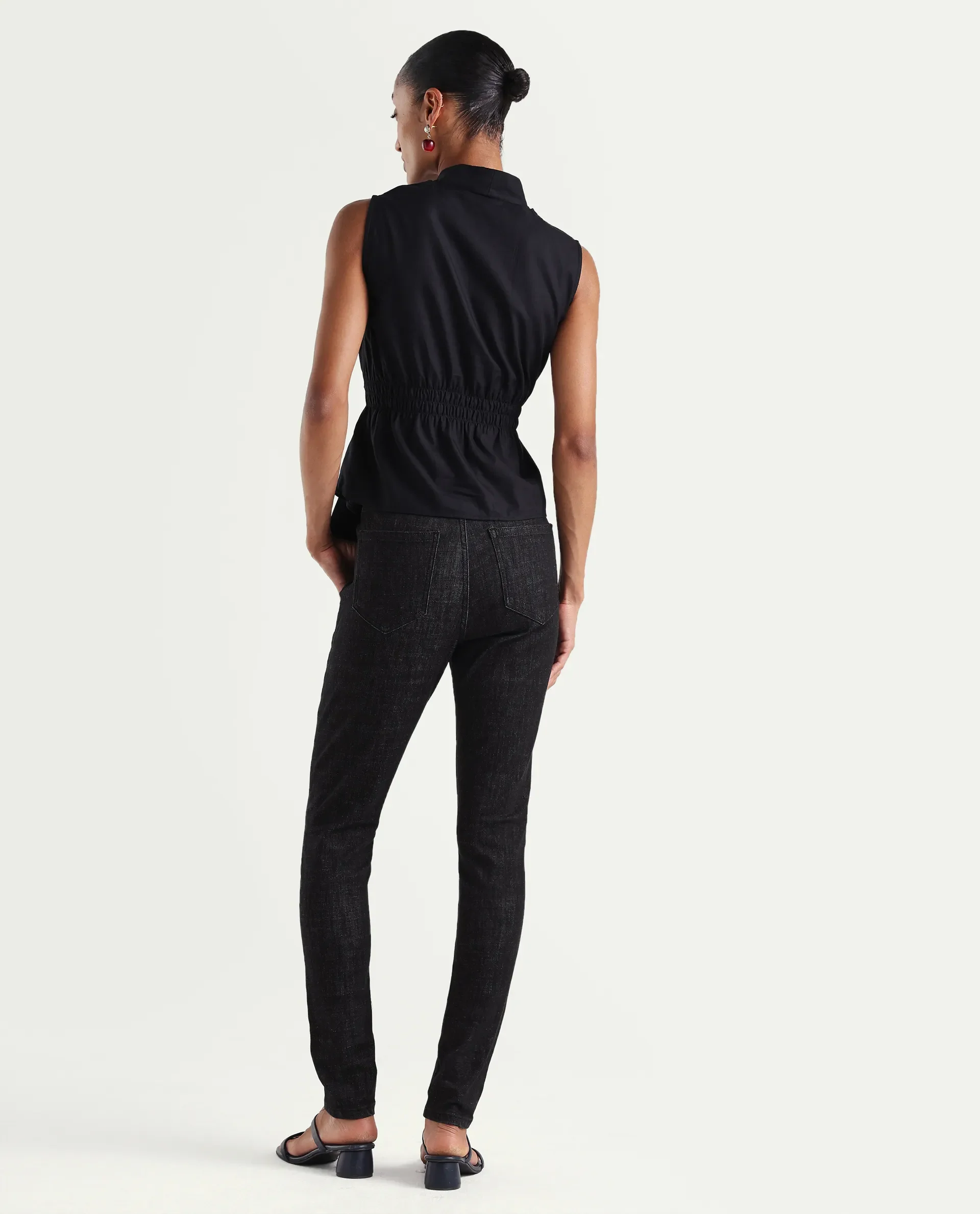 Rareism Women's Zaisho Black Cotton Blend Plain Ankle Length Sleek Skinny Fit Jeans - Image 7