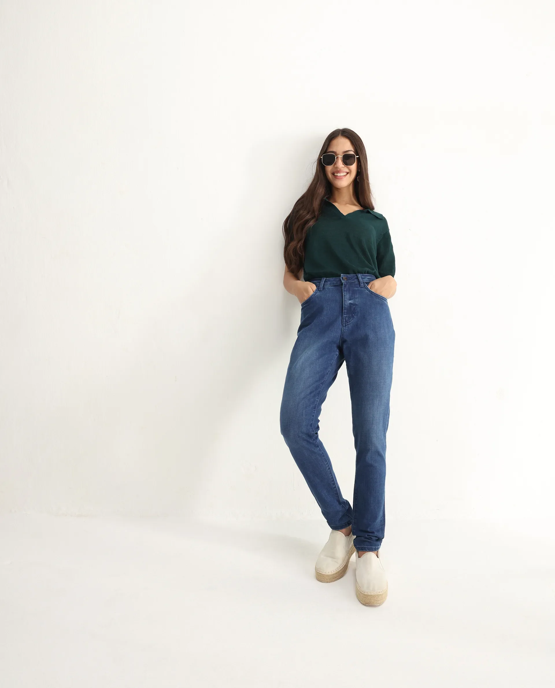 Rareism Women's Zaisho Blue Cotton Blend Plain Ankle Length Sleek Skinny Fit Jeans - Image 2