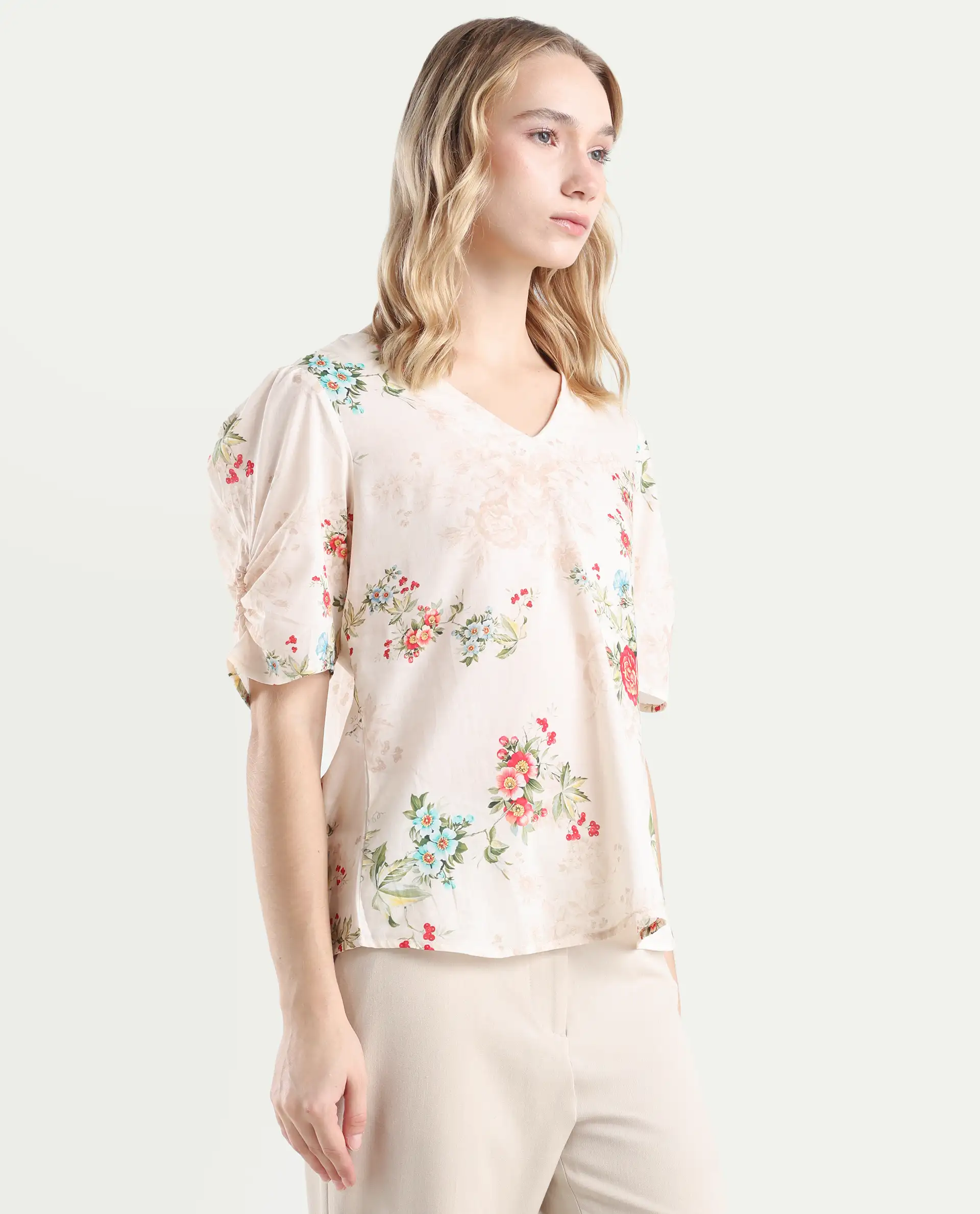 Rareism Women's Zamora Multi Cotton V-Neck Floral Print Bell Sleeve Crop Regular Fit Top - Image 6