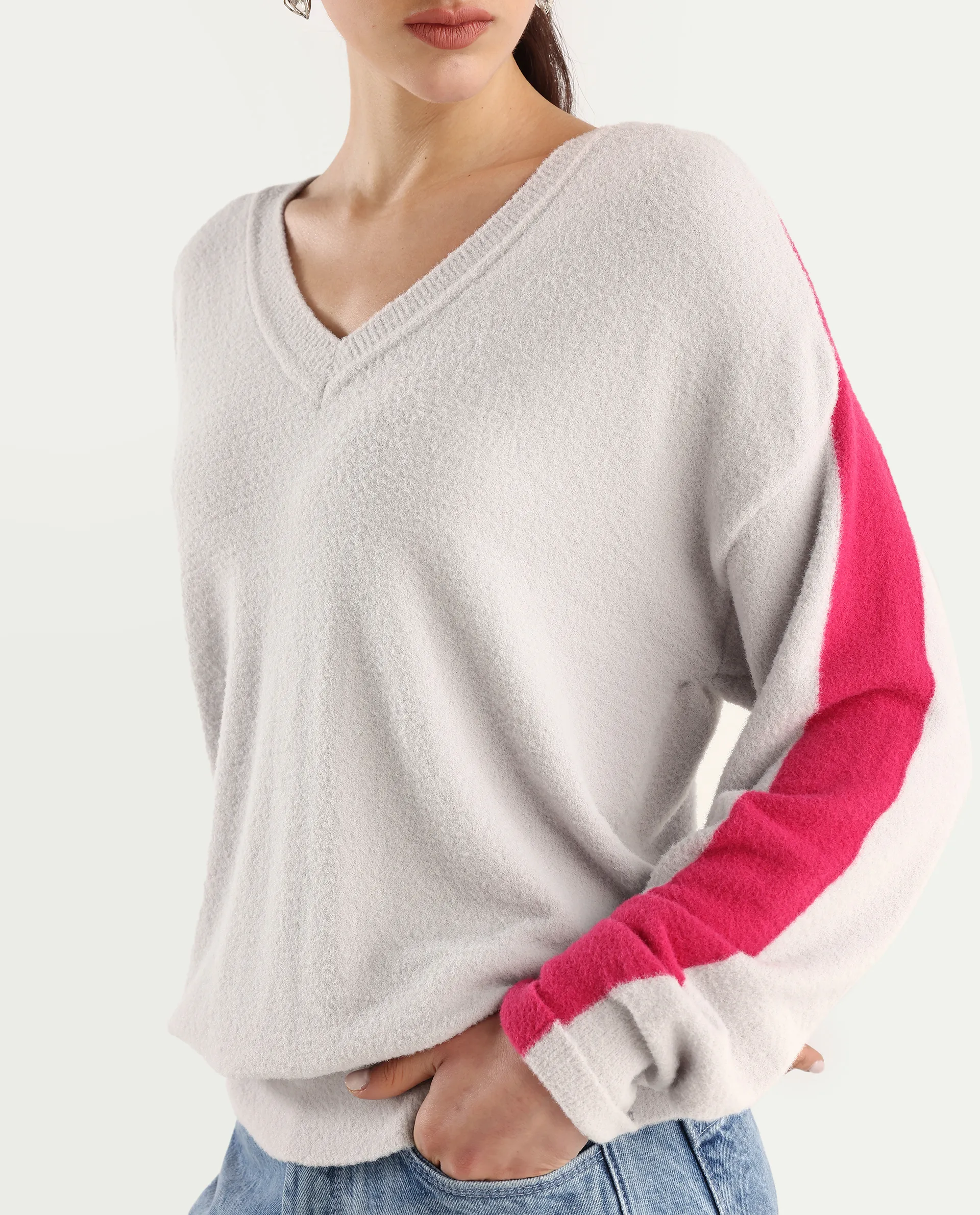 Rareism Women's Zander Light Grey Nylon V-Neck Relaxed Fit Plain Sweater - Image 4