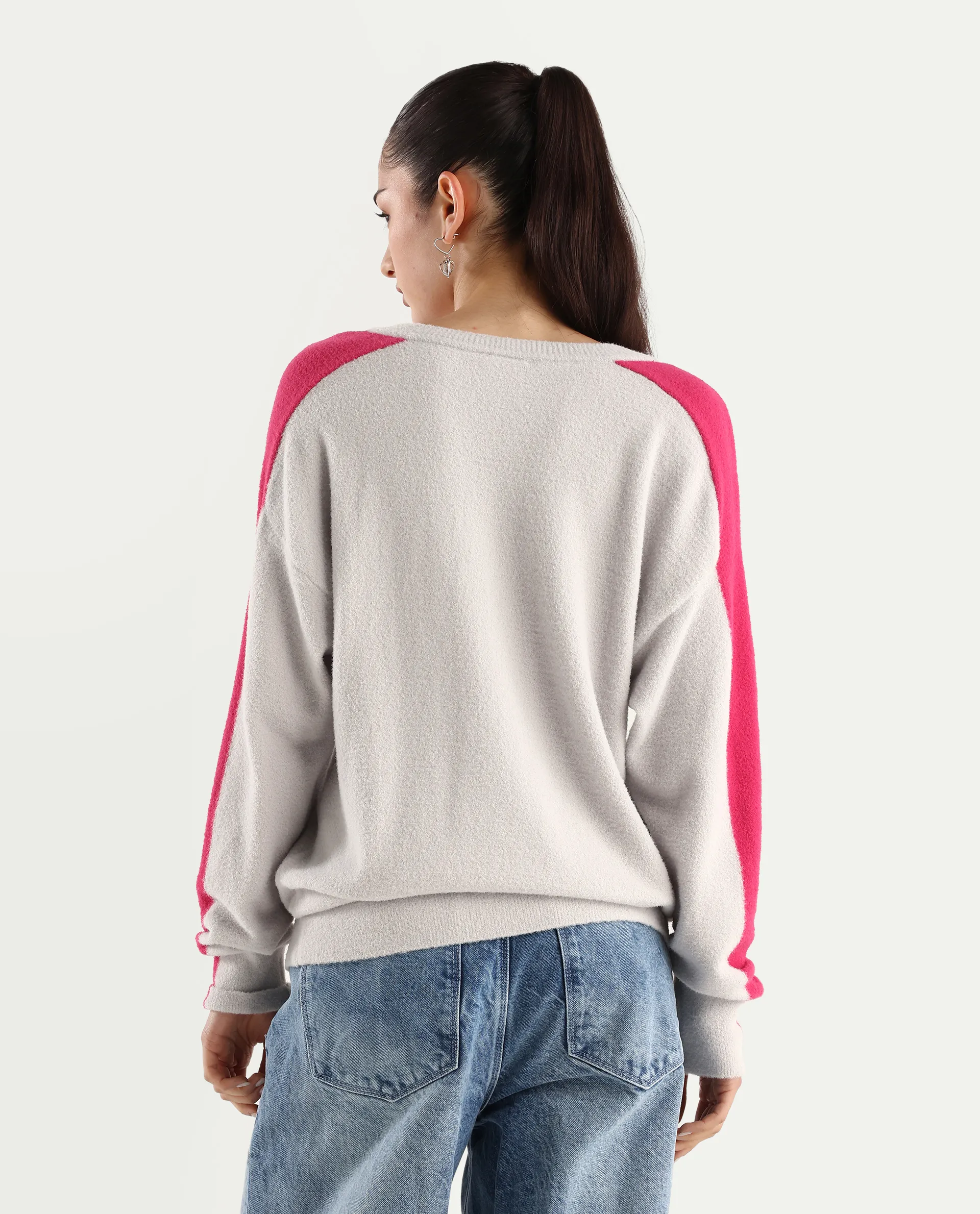 Rareism Women's Zander Light Grey Nylon V-Neck Relaxed Fit Plain Sweater - Image 7