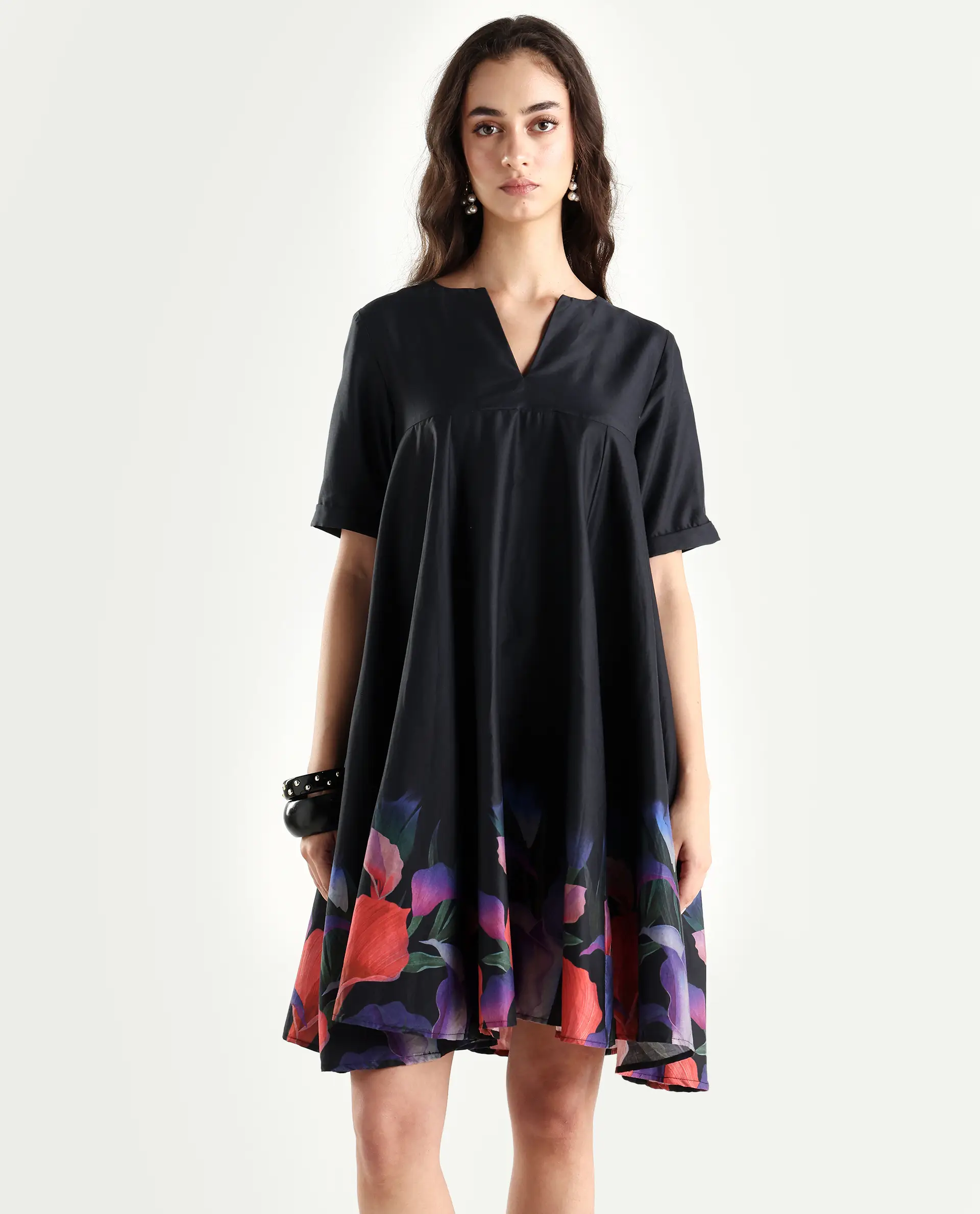 Rareism Women's Zapon Black Cotton Blend Crew Neck Floral Print Knee Length Fit And Flare Dress - Image 3