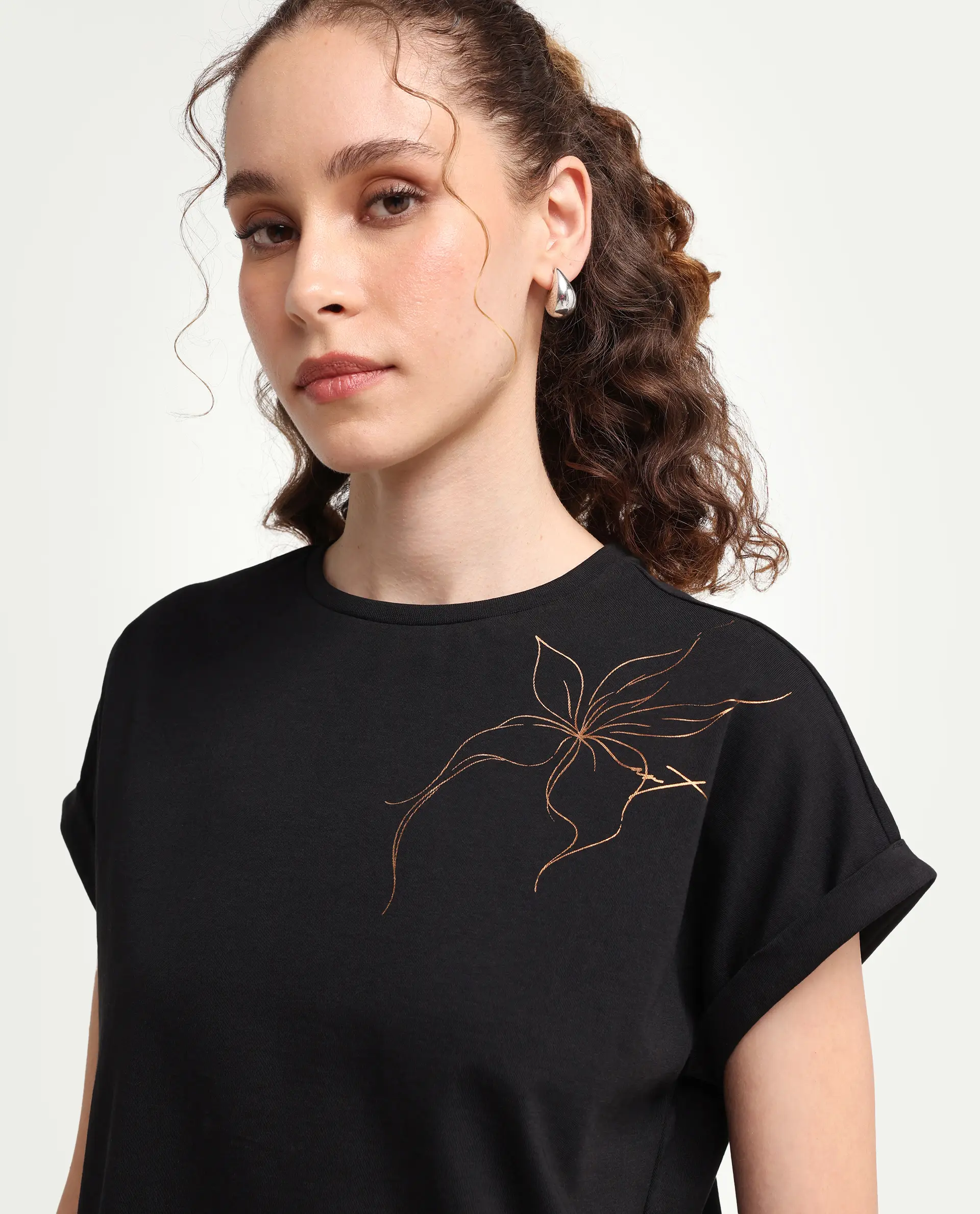 Rareism Women's Zarth Black Cotton Crew Neck Pull-On Relaxed Floral Print T-Shirt - Image 4