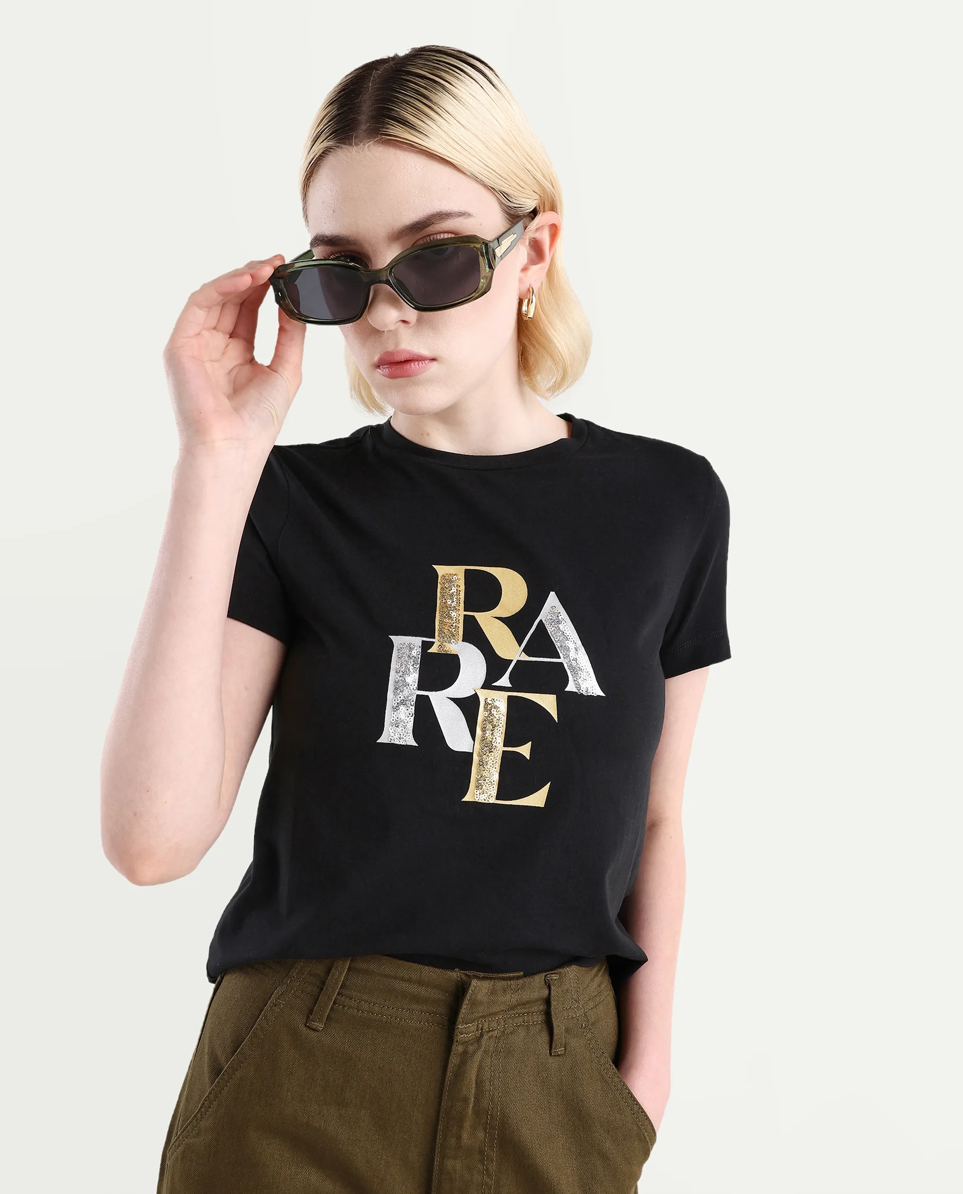 Rareism Women's Zebec Black Cotton Blend Crew Neck Graphic Print Regular Fit T-Shirt