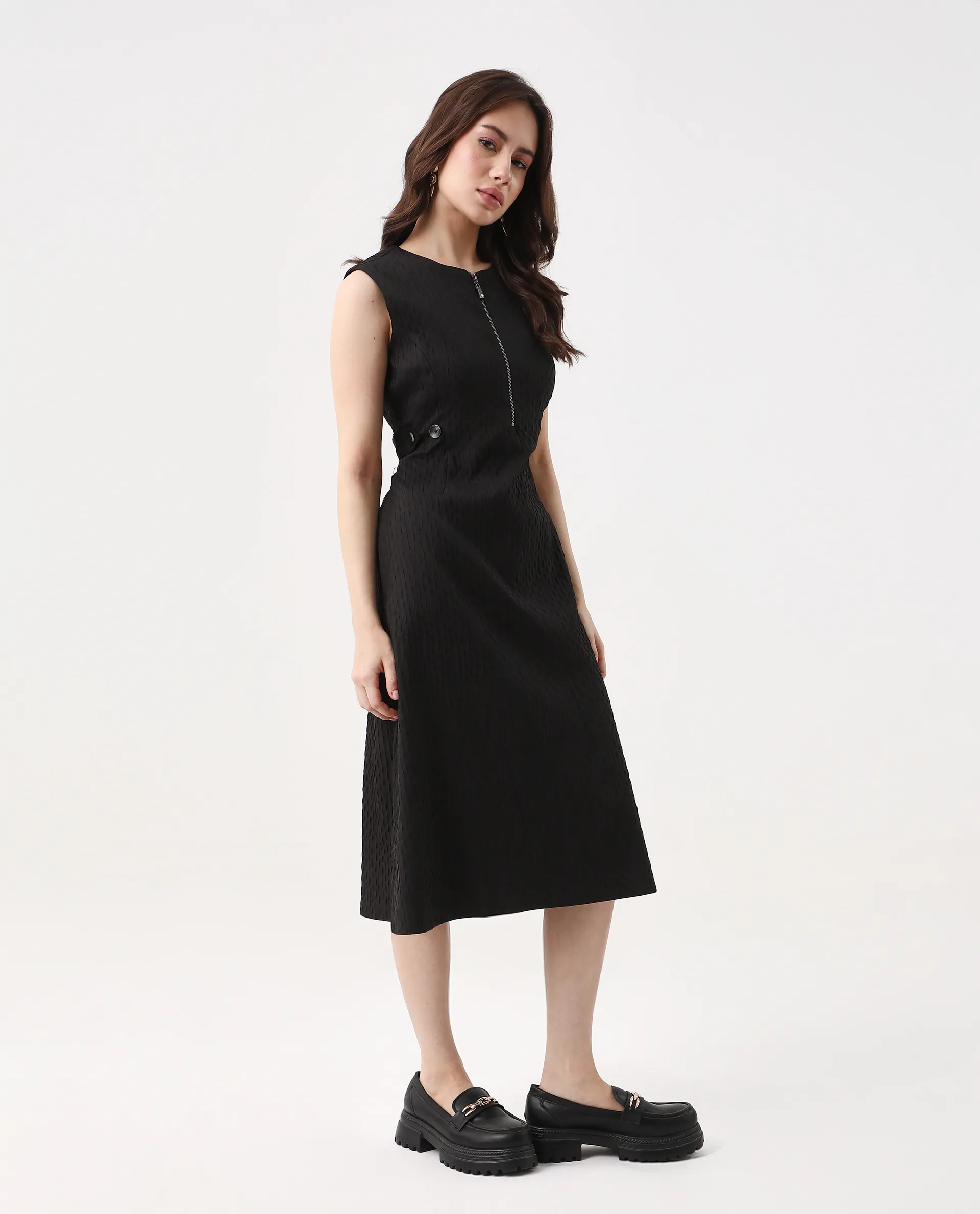 Rareism Women's Zelina Black Polyester Round Neck Striped Sleeveless Knee Length A-Line Dress - Image 6