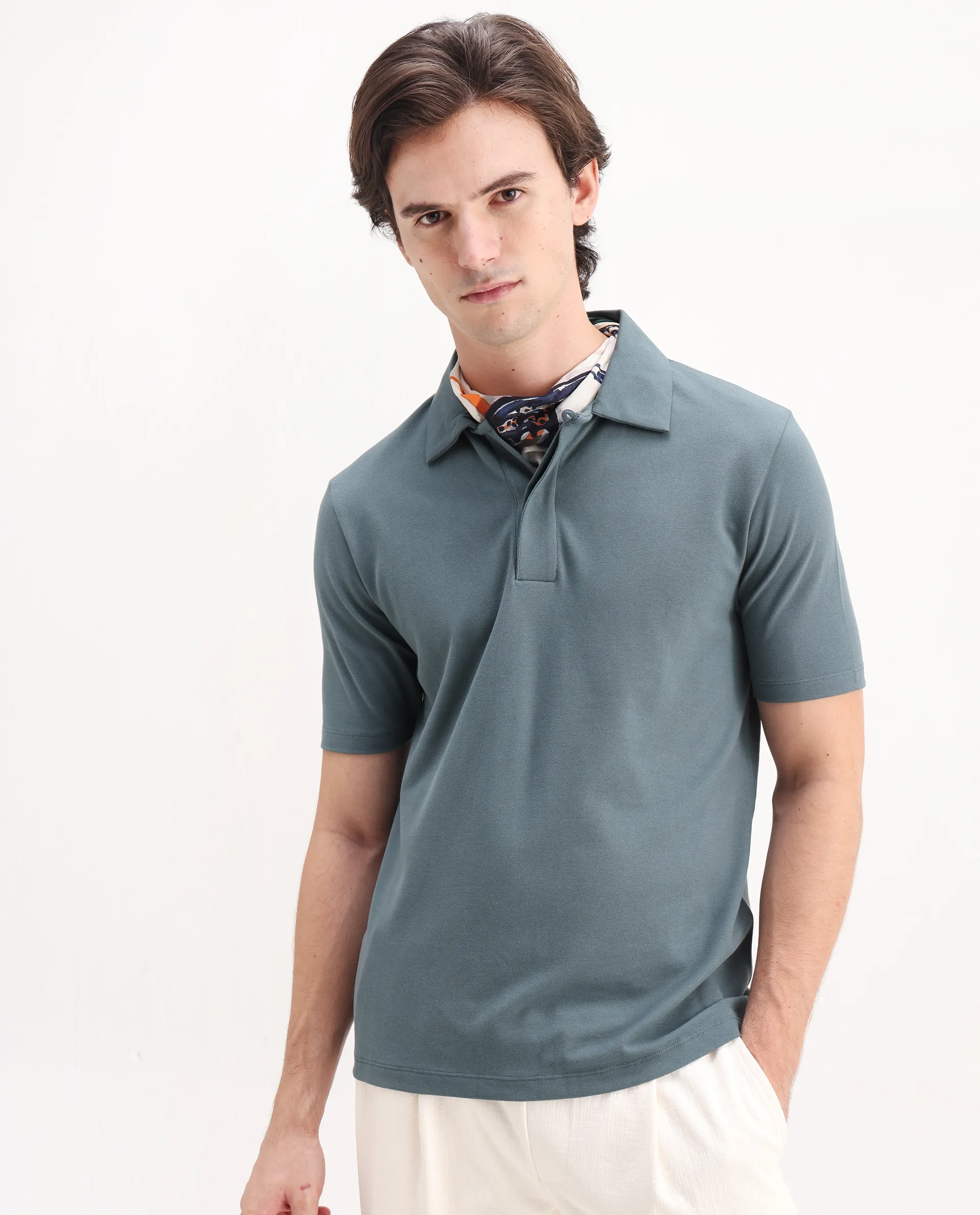 Rare Rabbit Men's Zeni Dusky Green Cotton Blend Plain Regular Fit Half Sleeve Polo