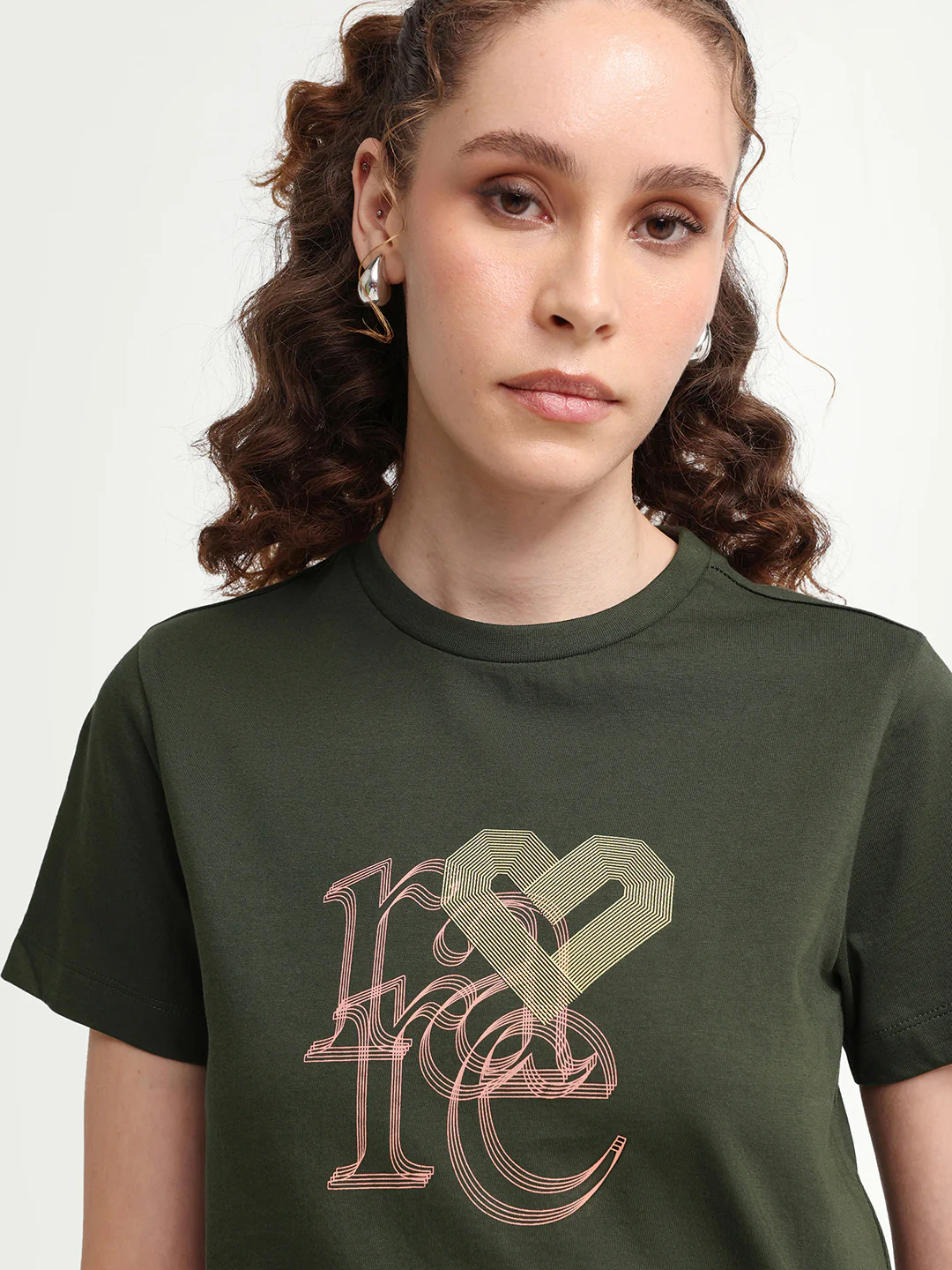 Rareism Women's Zera Olive Cotton Crew Neck Pull-On Regular Graphic Print T-Shirt - Image 3