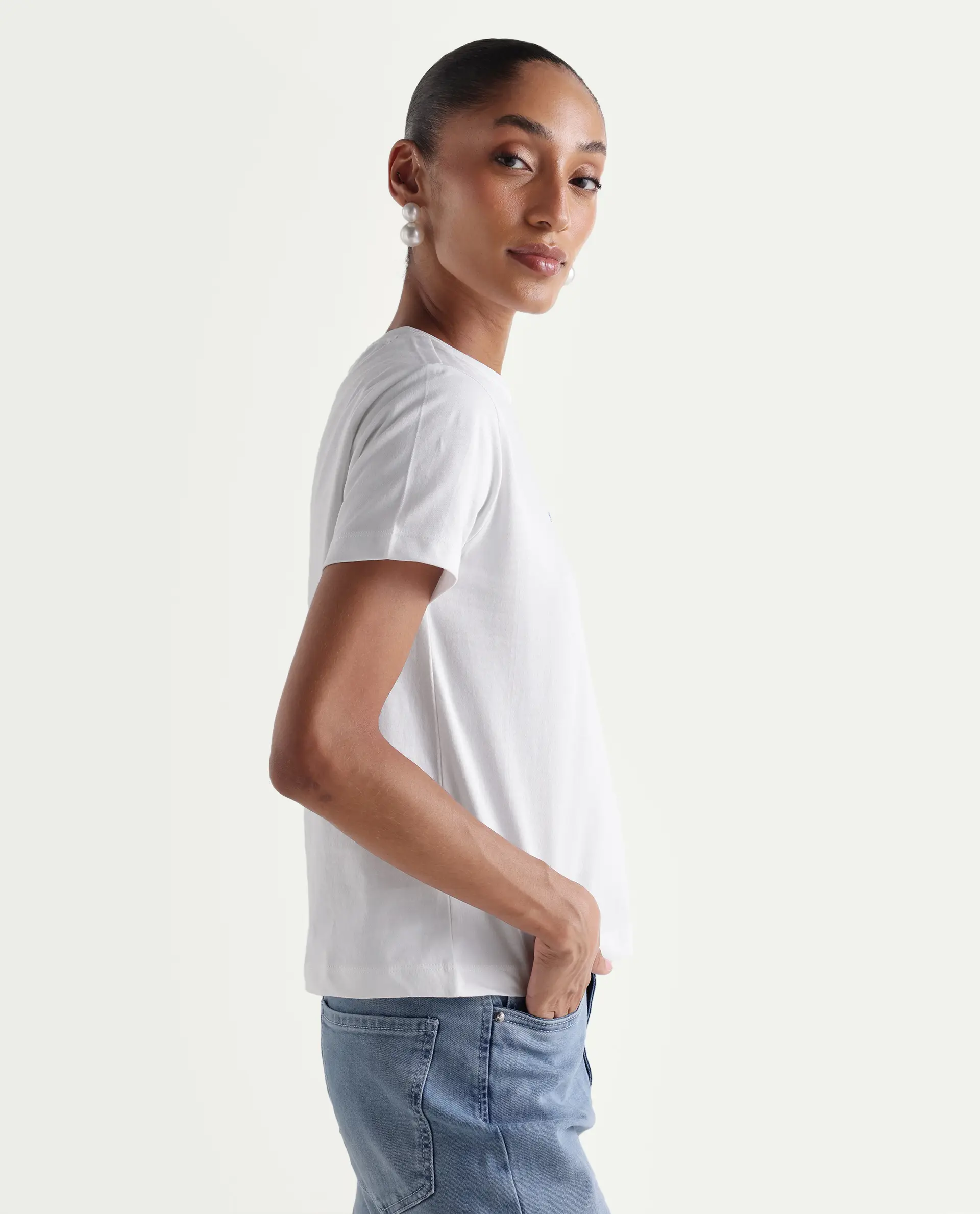 Rareism Women's Zera White Cotton Crew Neck Pull-On Regular Graphic Print T-Shirt - Image 5