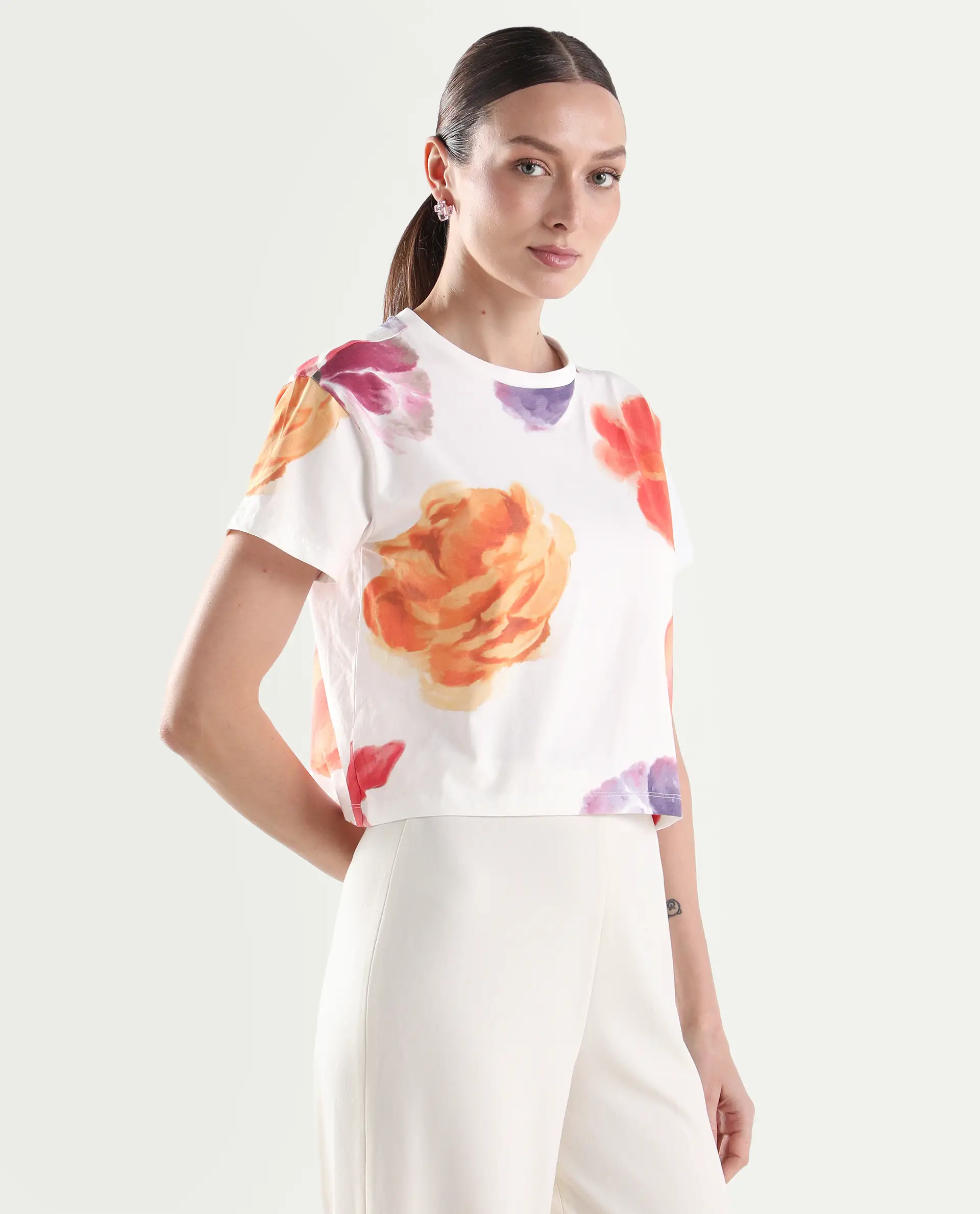 Rareism Women's Zero Multi Cotton Blend Half Sleeve Relaxed Fit Floral Print T-Shirt - Image 6