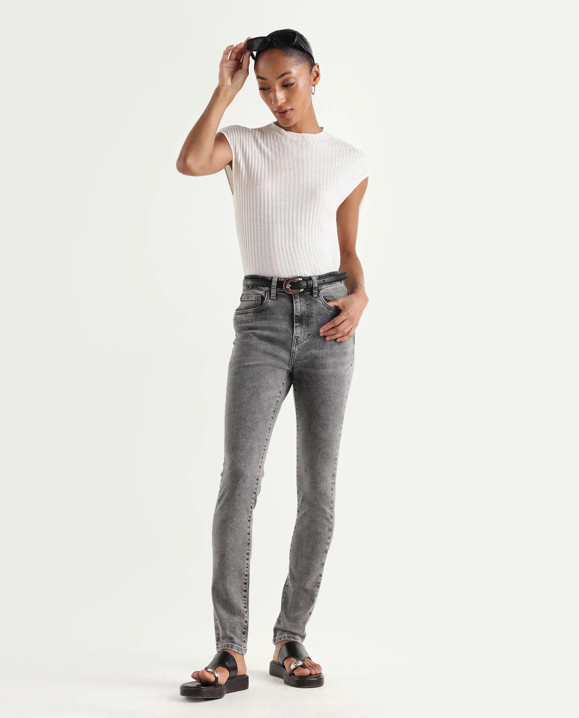 Rareism Women's Zingal Grey Cotton Plain Ankle Length Sleek Skinny Fit Jeans - Image 5