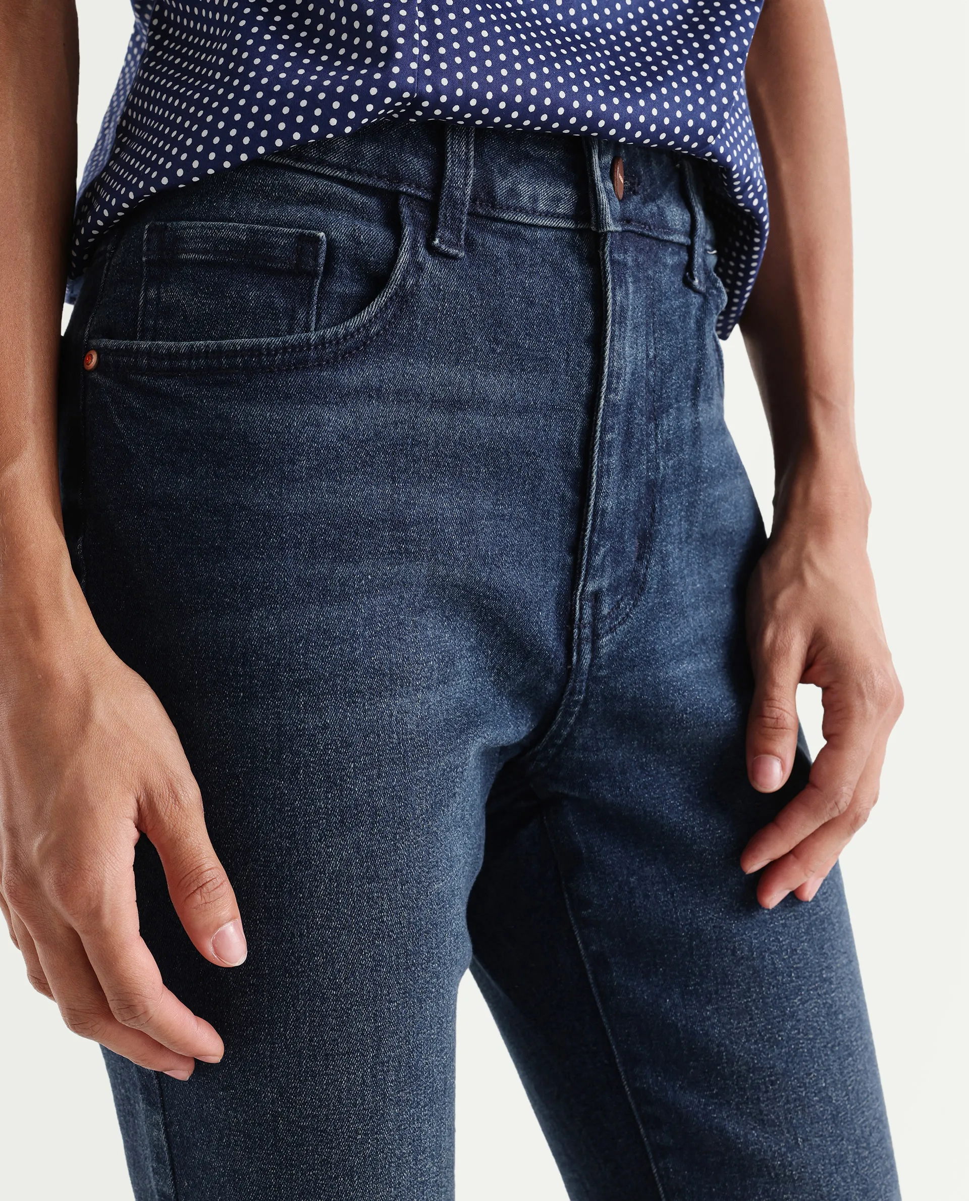 Rareism Women's Zinko Dark Blue Denim Plain Ankle Length Slim Fit Jeans - Image 4