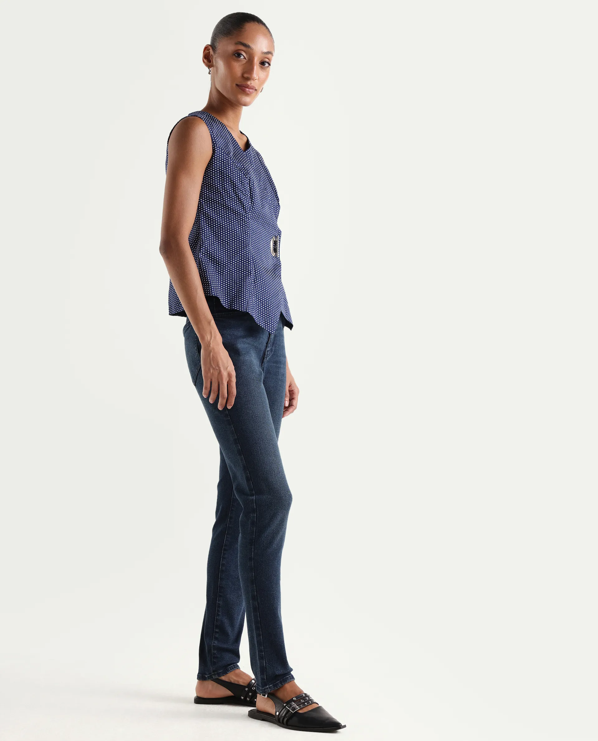 Rareism Women's Zinko Dark Blue Denim Plain Ankle Length Slim Fit Jeans - Image 6