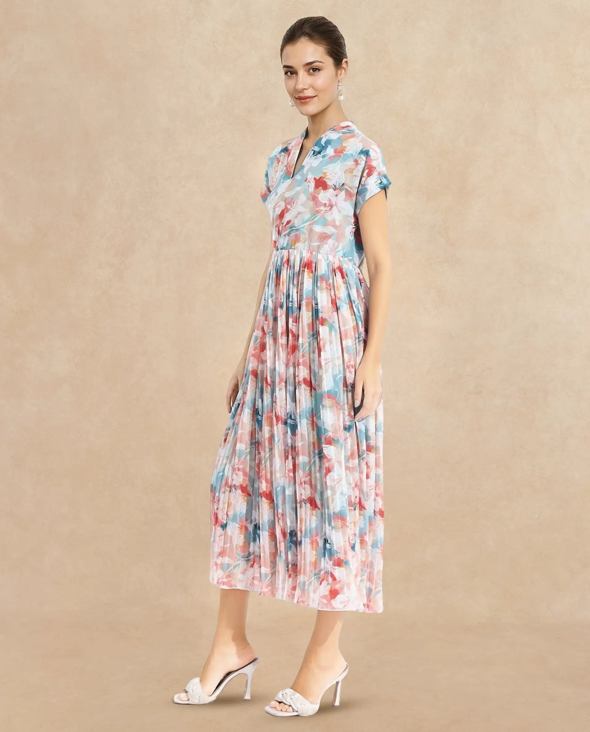 Rareism Women's Zinuzu Light Multi Polyester V-Neck Floral Print Extended Sleeves Midi Fit And Flare Dress - Image 6