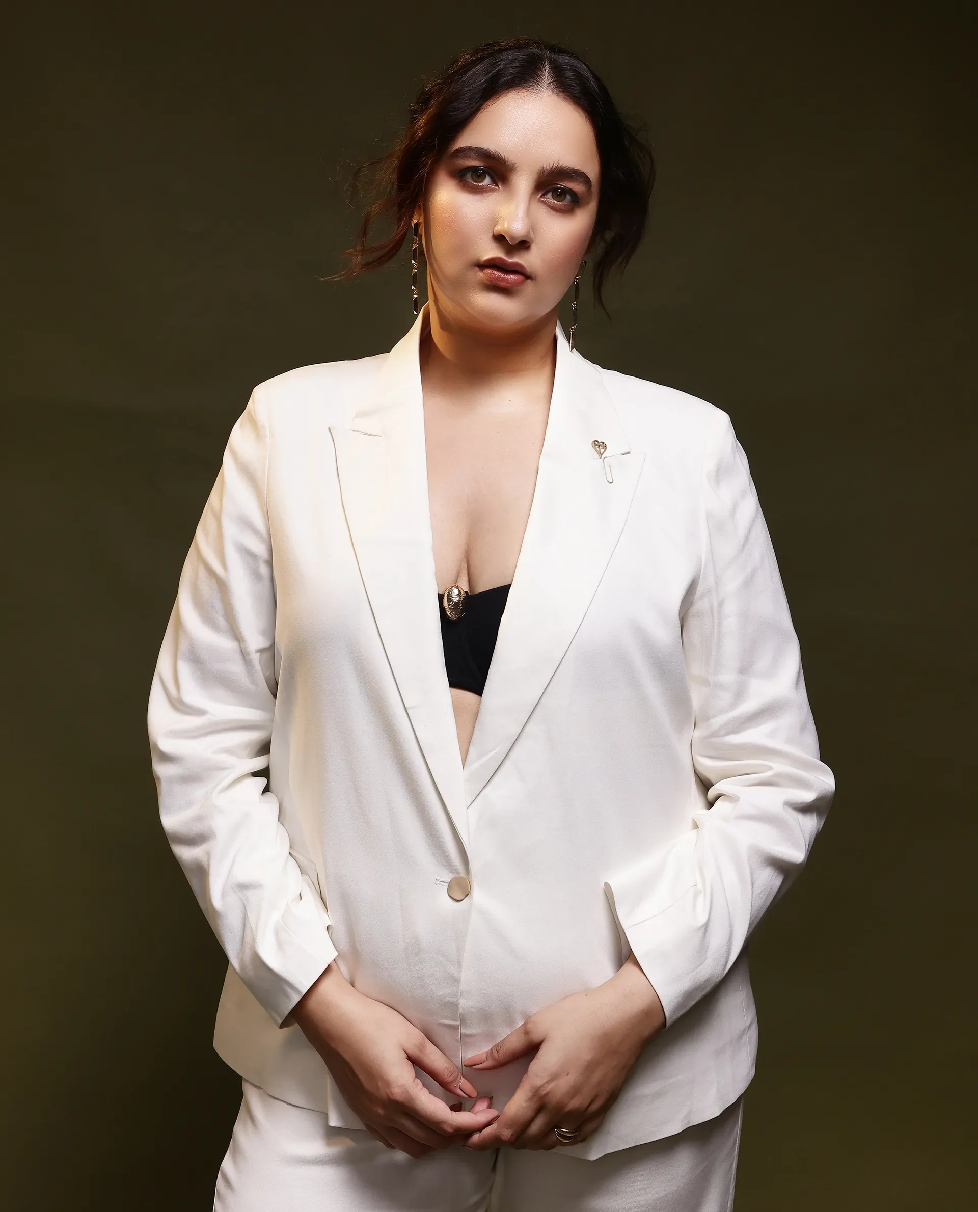 Rareism Women's Ziva Offwhite Polyester Lapel Neck Plain Tailored Blazer - Image 5