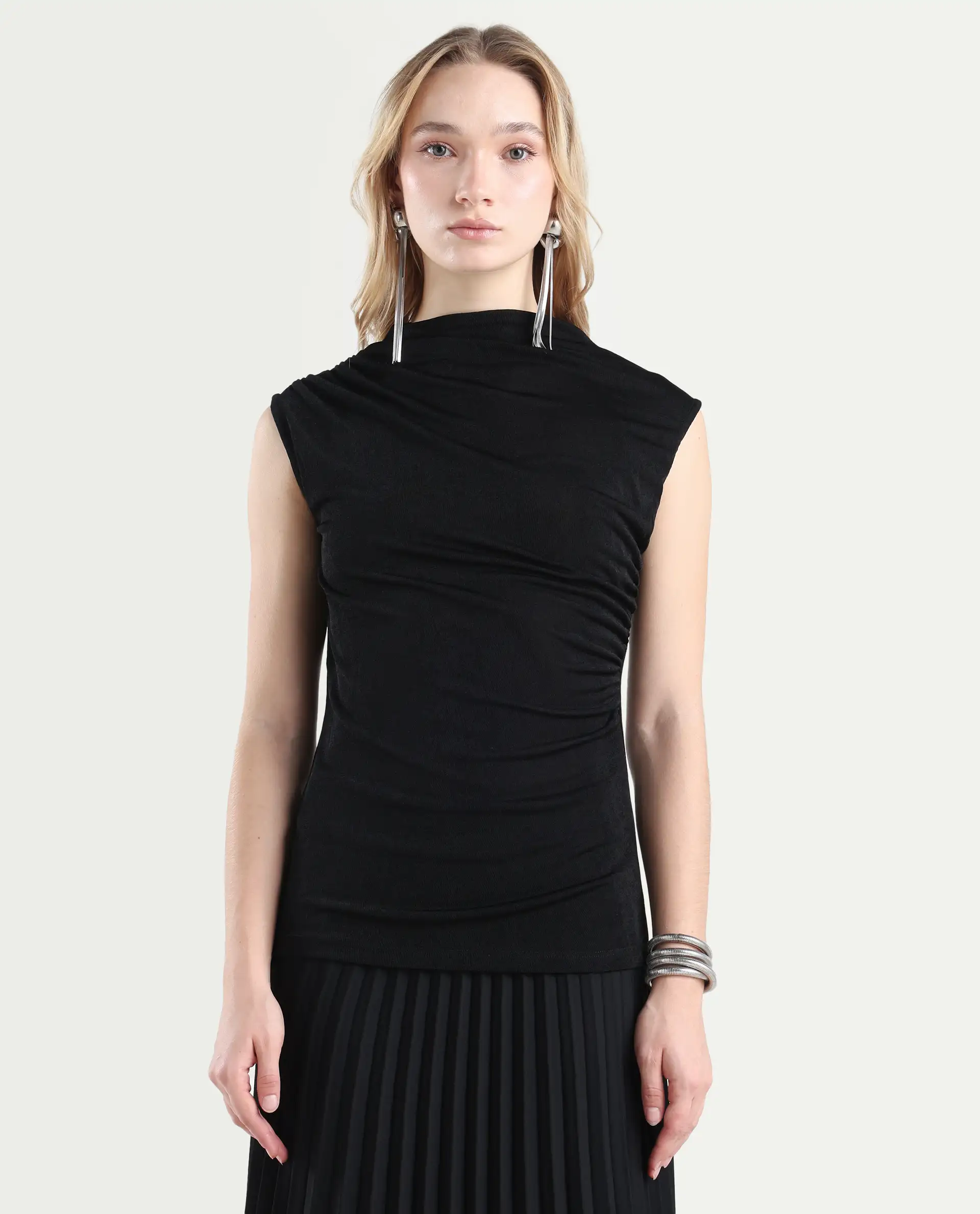 Rareism Women's Zoptus Black Cotton High Neck Regular Fit Plain Top - Image 3