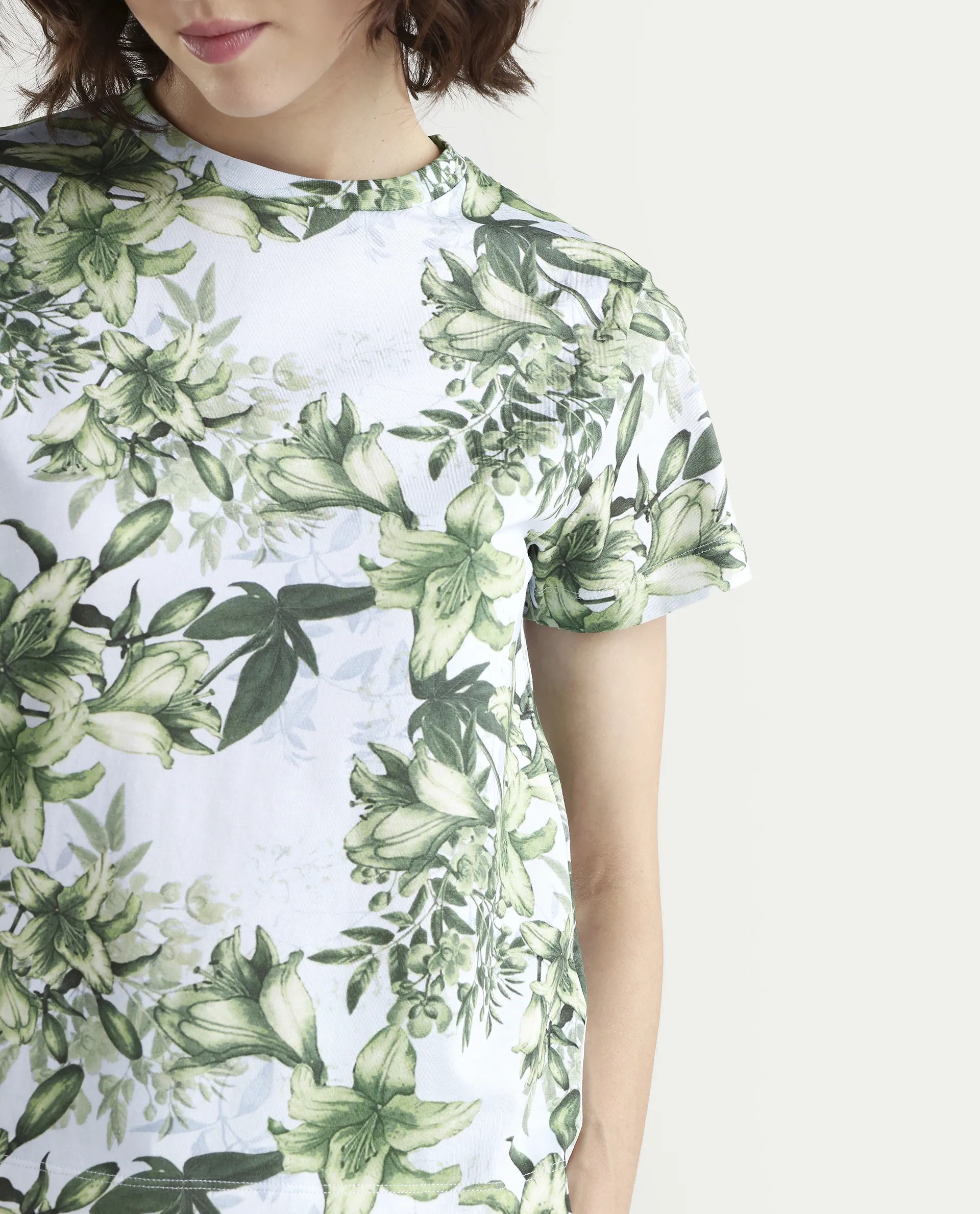 Rareism Women's Zrek Light Blue Cotton Blend Half Sleeve Regular Fit Floral Print T-Shirt - Image 4
