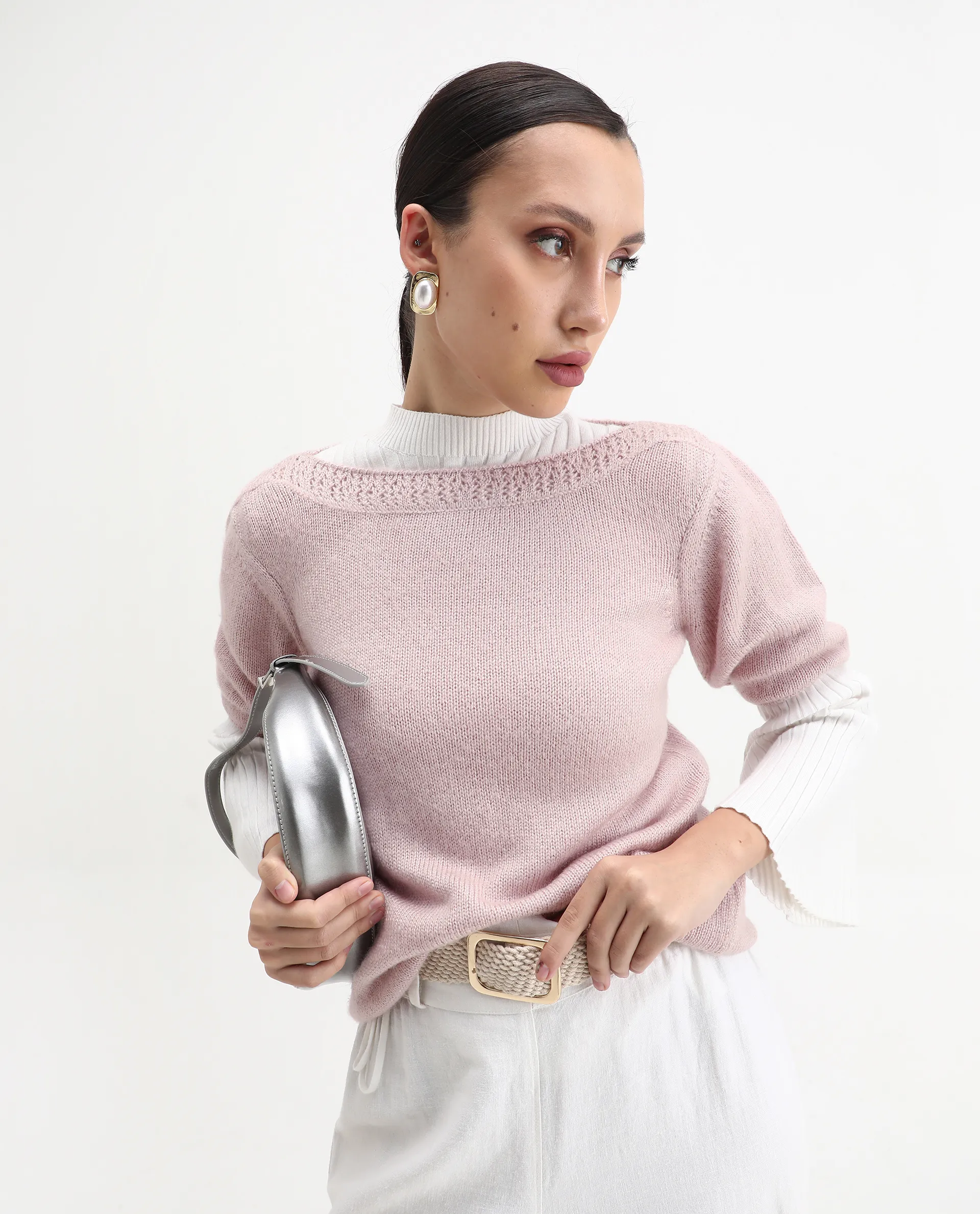 Rareism Women's Zulaii Light Pink Acrylic Blend Boat Neck Relaxed Fit Plain Sweater - Image 4