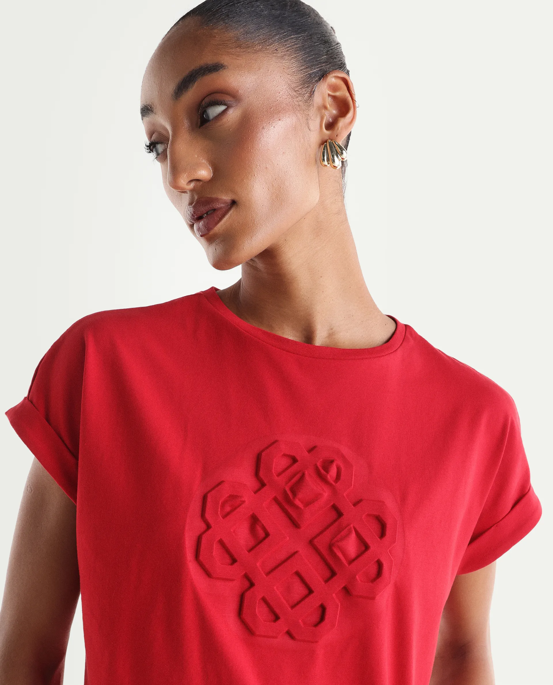 Rareism Women's Zurf Red Cotton Blend Half Sleeve Relaxed Fit Plain T-Shirt - Image 4