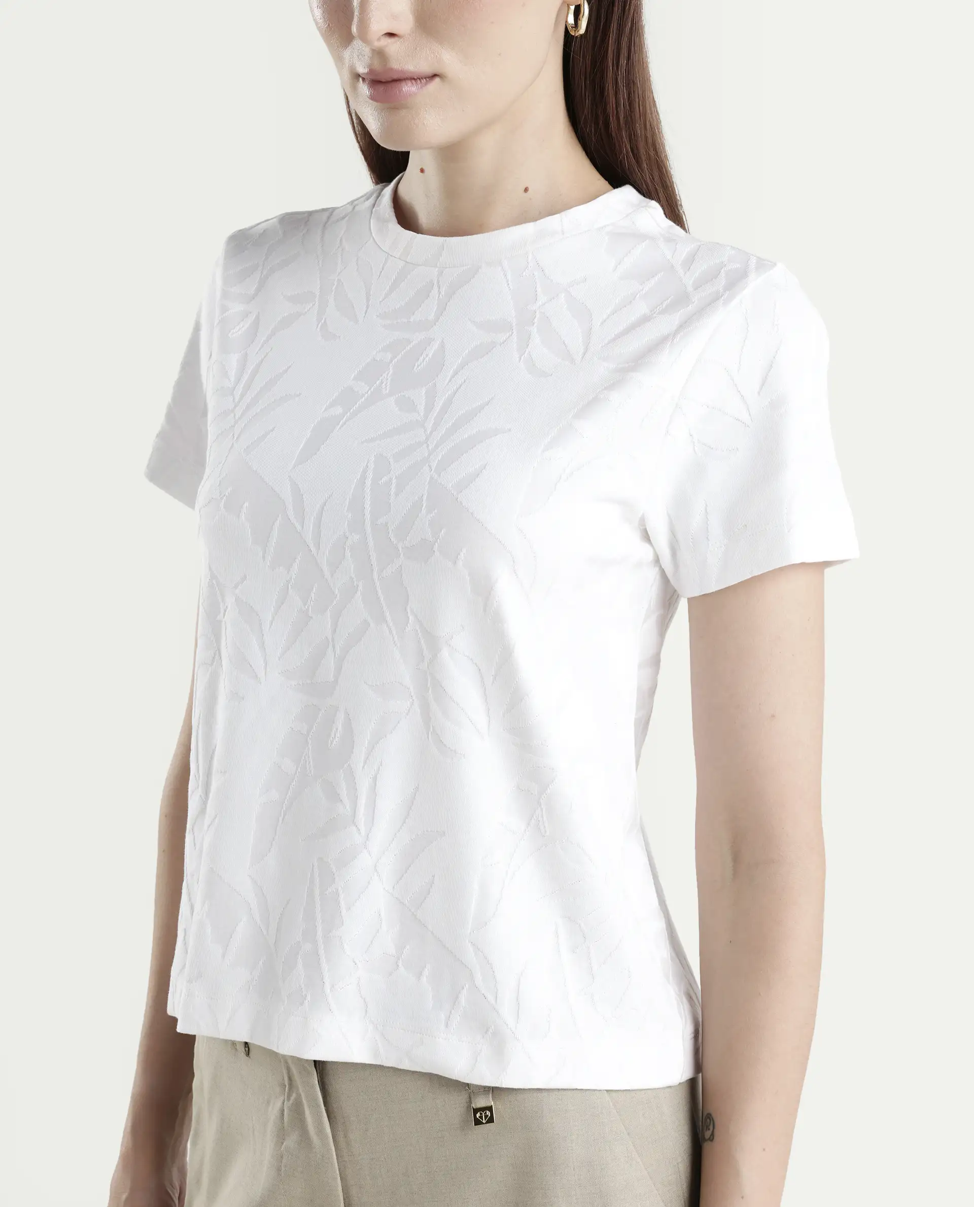 Rareism Women's Zurie Off White Cotton Blend Half Sleeve Crew Neck Regular Fit Jacquard T-Shirt - Image 4