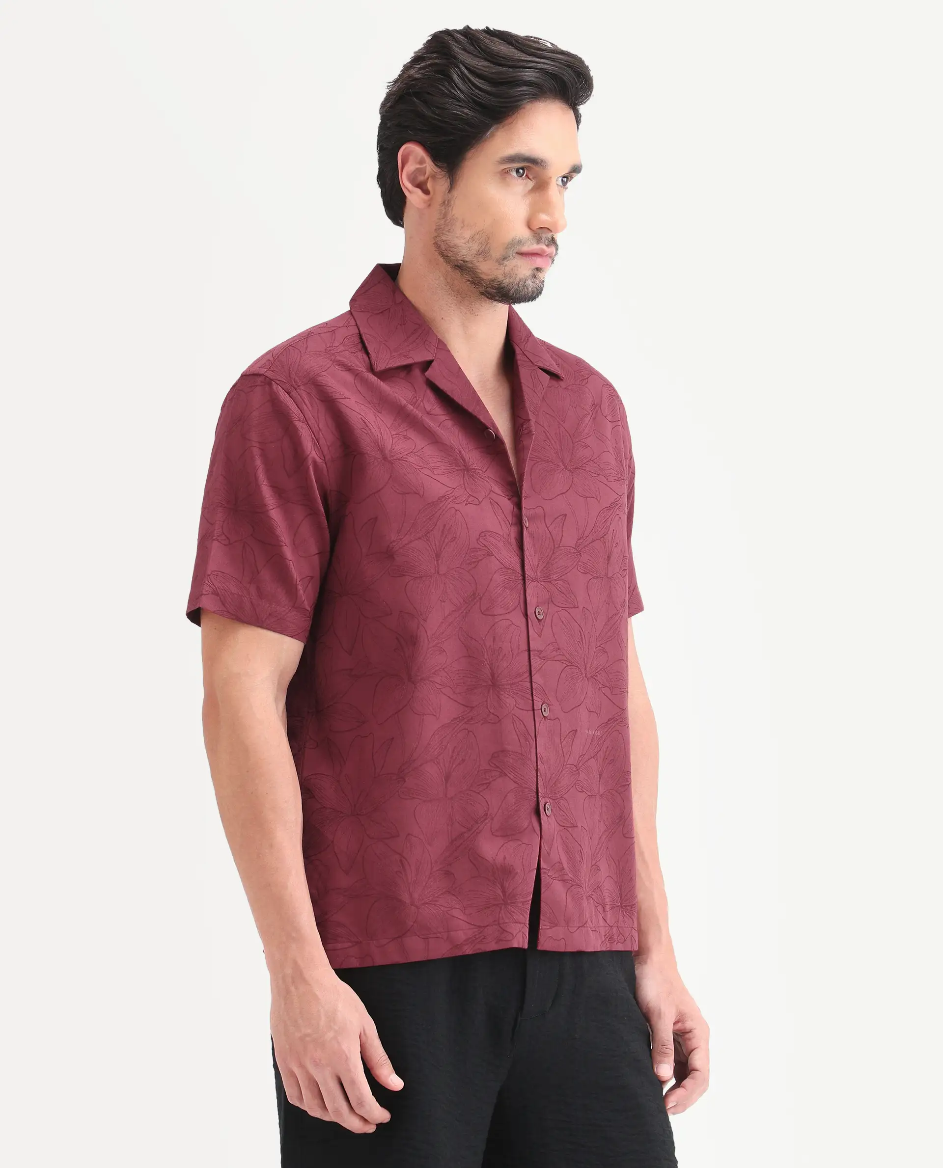 Rare Rabbit Men's Zyrn Red Cotton Blend Half Sleeve Cuban Collar Regular Fit Jacquard Shirt - Image 7